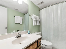 Edgewater West by Bender Vacation Rentals