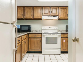 Edgewater West by Bender Vacation Rentals