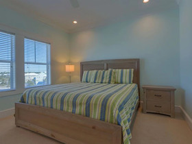 Emerald by Meyer Vacation Rentals