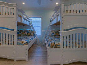 Emerald by Meyer Vacation Rentals