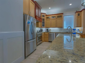 Emerald by Meyer Vacation Rentals