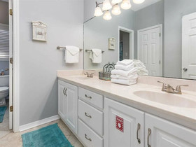 Fernhill By The Sea by Meyer Vacation Rentals