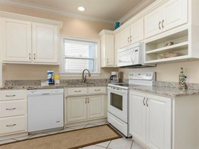 Fort Fun West by Meyer Vacation Rentals