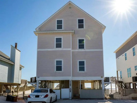 Fort Fun West by Meyer Vacation Rentals