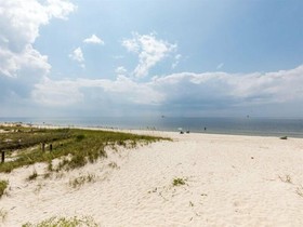 Fort Fun West by Meyer Vacation Rentals