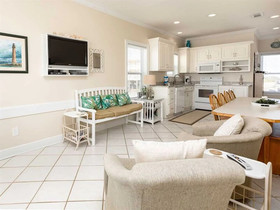 Fort Fun West by Meyer Vacation Rentals