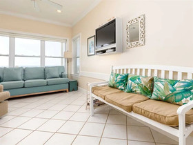 Fort Fun West by Meyer Vacation Rentals