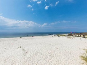 Fort Fun West by Meyer Vacation Rentals