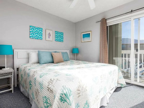 Fort Morgan Townhomes RedAwning