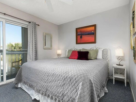 Fort Morgan Townhomes RedAwning