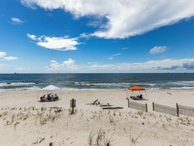 Fort Morgan Townhomes RedAwning