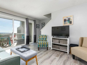 Fort Morgan Townhomes RedAwning