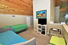 Four C's by Youngs Suncoast