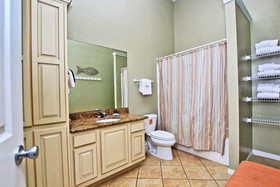 Four C's by Youngs Suncoast