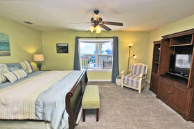 Four C's by Youngs Suncoast