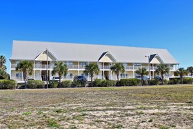 Four C's by Youngs Suncoast