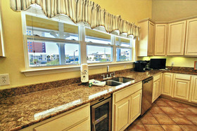 Four C's by Youngs Suncoast