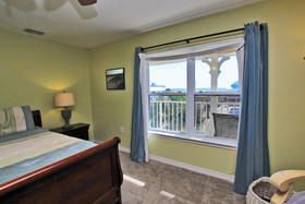 Four C's by Youngs Suncoast