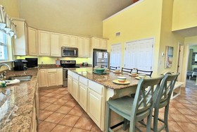 Four C's by Youngs Suncoast