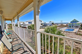 Four C's by Youngs Suncoast