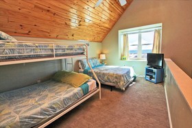 Four C's by Youngs Suncoast