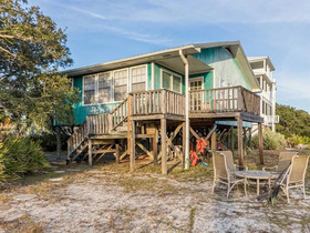 Green Heron by Meyer Vacation Rentals