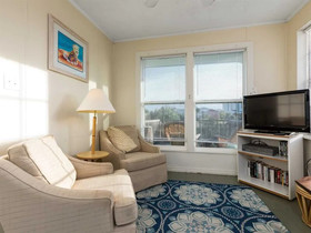 Green Heron by Meyer Vacation Rentals