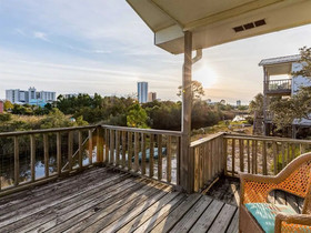 Green Heron by Meyer Vacation Rentals