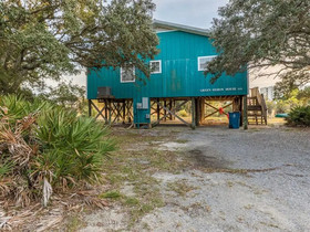 Green Heron by Meyer Vacation Rentals