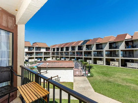 Gulfside Townhomes by Meyer Vacation Rentals