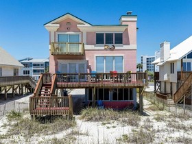 Island Lady by Meyer Vacation Rentals