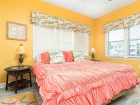 Island Lady by Meyer Vacation Rentals