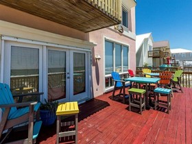 Island Lady by Meyer Vacation Rentals