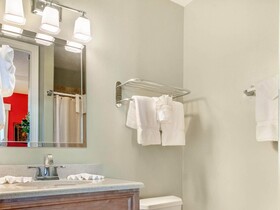 Island Royale by Bender Vacation Rentals