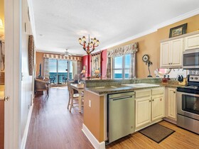 Island Royale by Bender Vacation Rentals