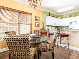 Island Royale by Vacasa