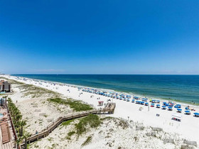 Island Royale by Vacasa