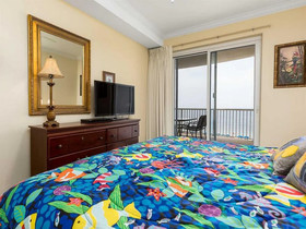 Island Royale by Vacasa