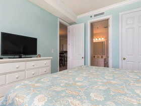 Island Royale by Vacasa