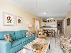 Island Royale by Vacasa