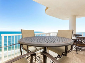 Island Royale by Vacasa