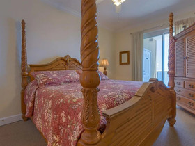 Island Royale by Vacasa