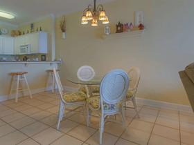 Island Royale by Vacasa