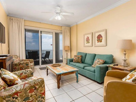 Island Royale by Vacasa