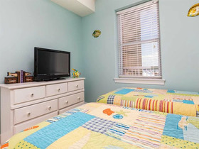 Island Royale by Vacasa