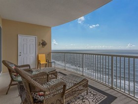 Island Royale by Vacasa