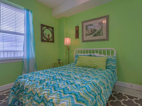 Island Royale by Vacasa