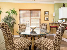 Island Royale by Vacasa