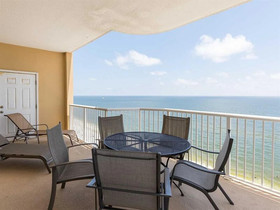 Island Royale by Vacasa