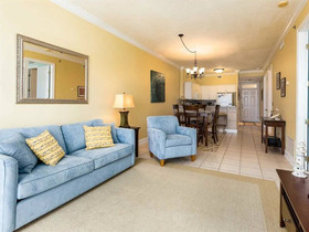 Island Royale by Vacasa